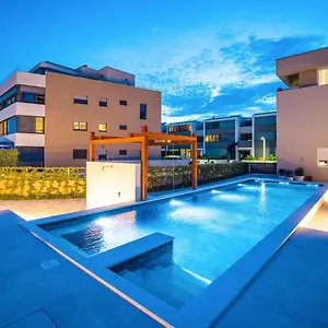  Apartment Ika Boutique Luxury