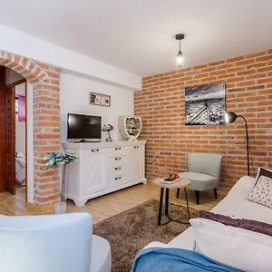  Apartament Rensi