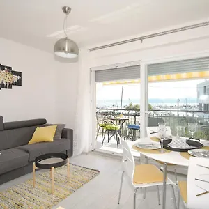  Apartment Seabreeze